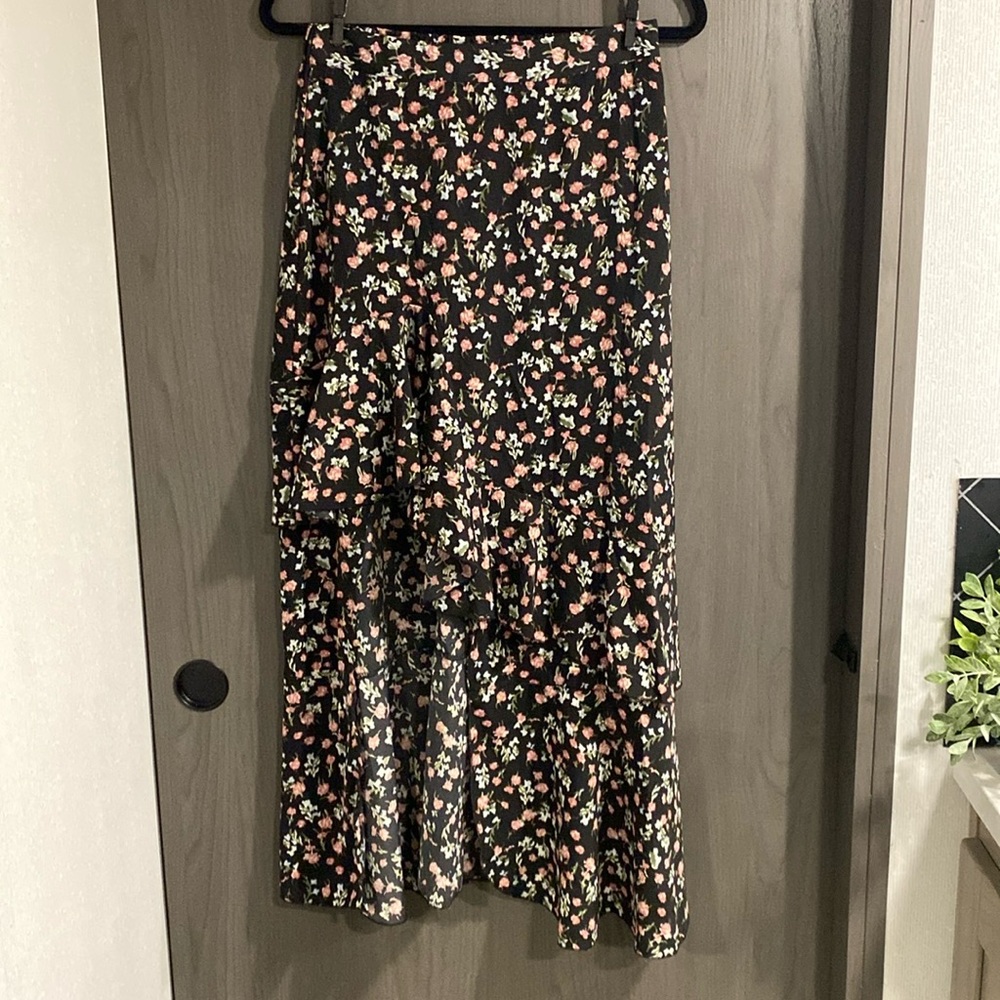 Ruffle Tiered Floral Skirt